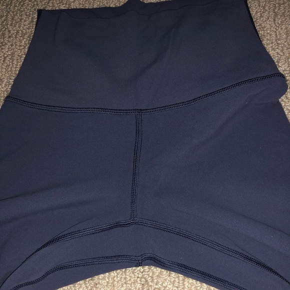 COPY - light purple/gray lululemon cropped leggin… - Picture 5 of 5
